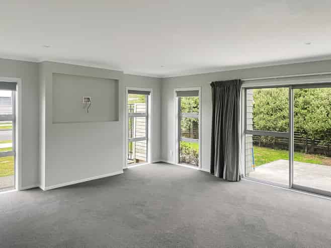 1 Grovedale Square, Wainuiomata