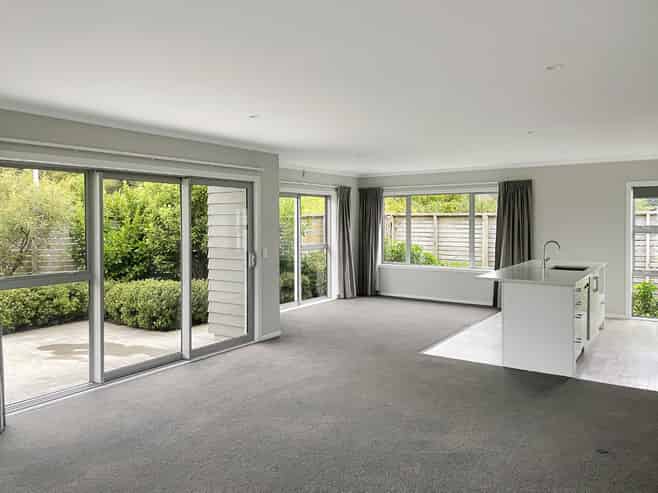 1 Grovedale Square, Wainuiomata