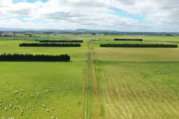 401 Spar Bush School Road, Spar Bush