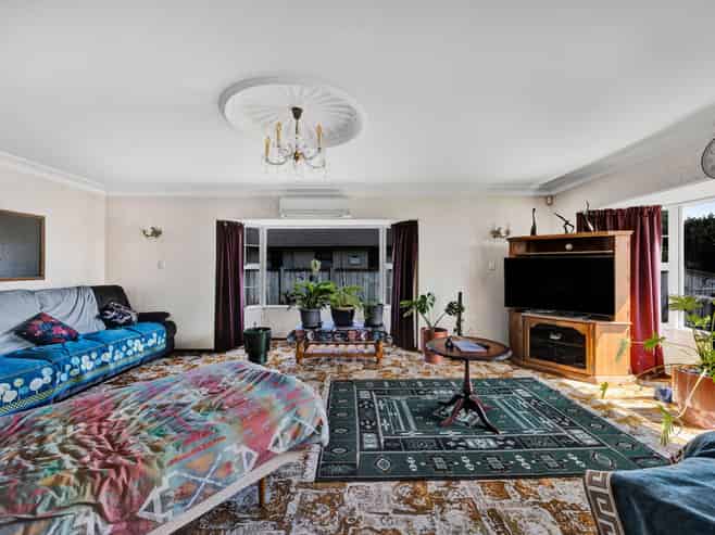 27 Kowhai Street, Hawera