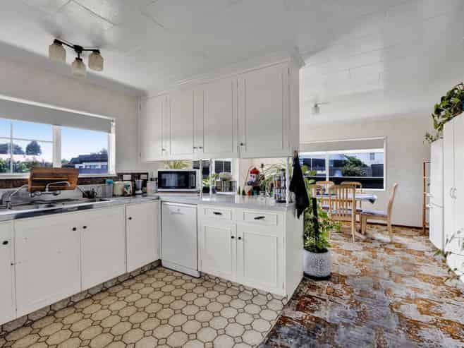 27 Kowhai Street, Hawera