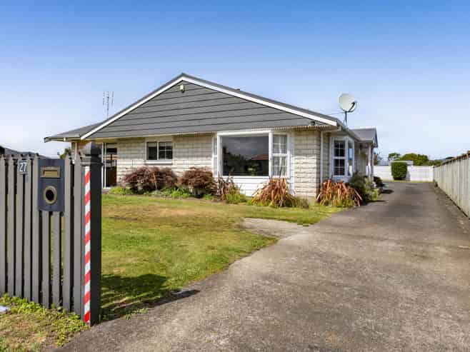 27 Kowhai Street, Hawera