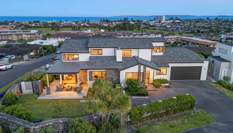 57 The Ritz, Orewa