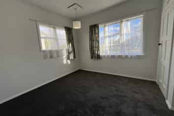 49 Ihle Street, Roslyn