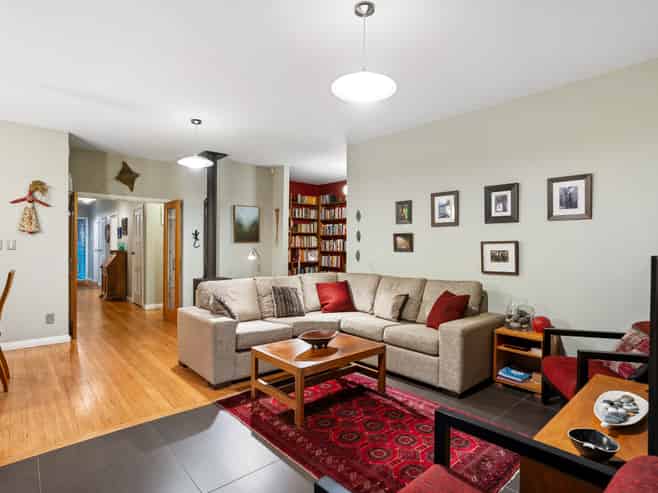 21 Hamon Avenue, Three Kings