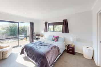 5 Poplar Grove, Feilding