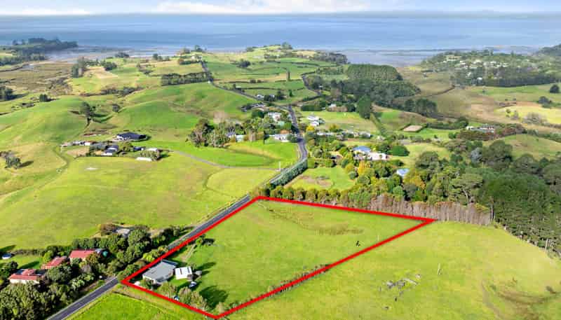 3031 Awhitu Road, Awhitu