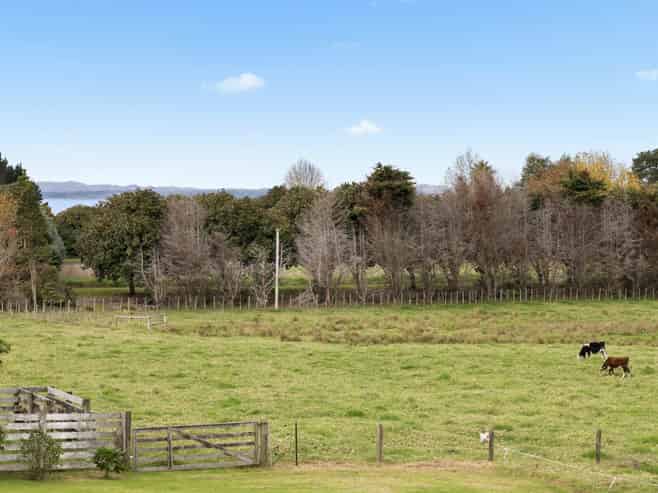 3031 Awhitu Road, Awhitu