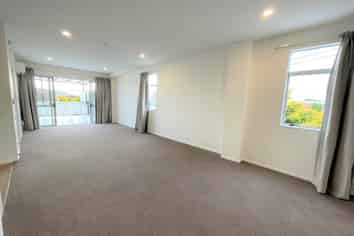 1/2 Hazel Avenue, Mount Roskill