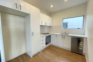 1/2 Hazel Avenue, Mount Roskill