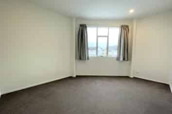 1/2 Hazel Avenue, Mount Roskill