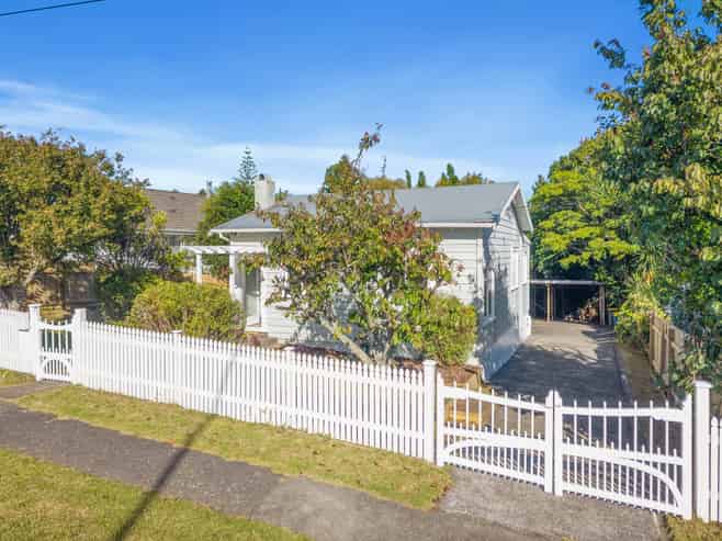 28B Fruitvale Road, New Lynn