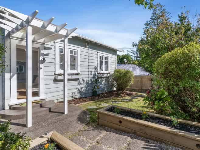 28B Fruitvale Road, New Lynn