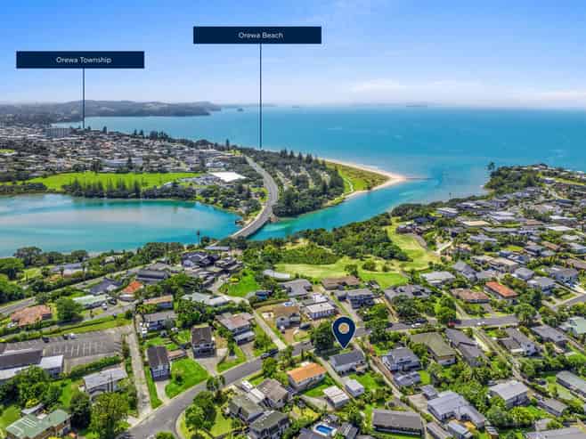 9 Amorino Drive, Red Beach