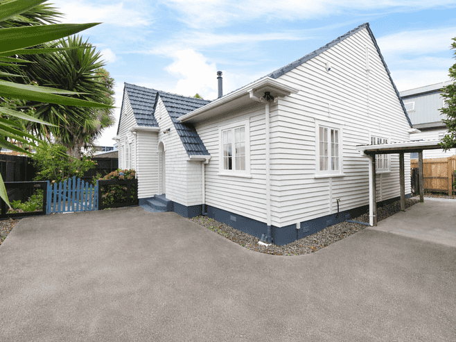 1/18 Edwards Avenue, Henderson