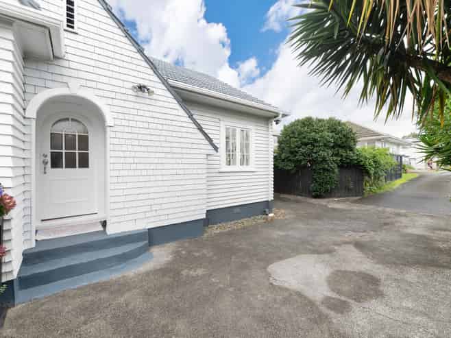 1/18 Edwards Avenue, Henderson