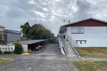 16H Orlando Street, Stratford