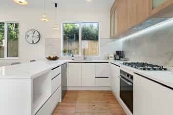 89B St Anne's Crescent, Wattle Downs