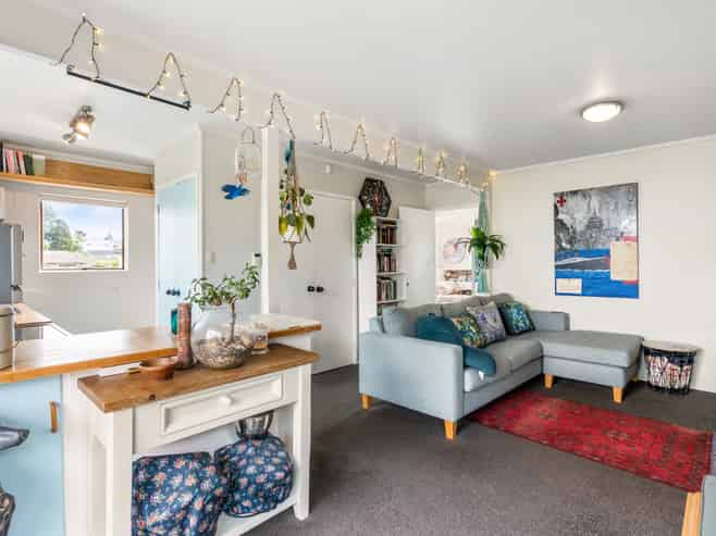 2/74 La Trobe Street, Pakuranga Heights