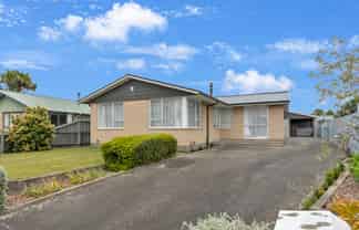 62 Oriana Crescent, Hornby