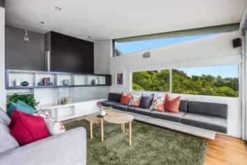 124 Townsend Road, Miramar