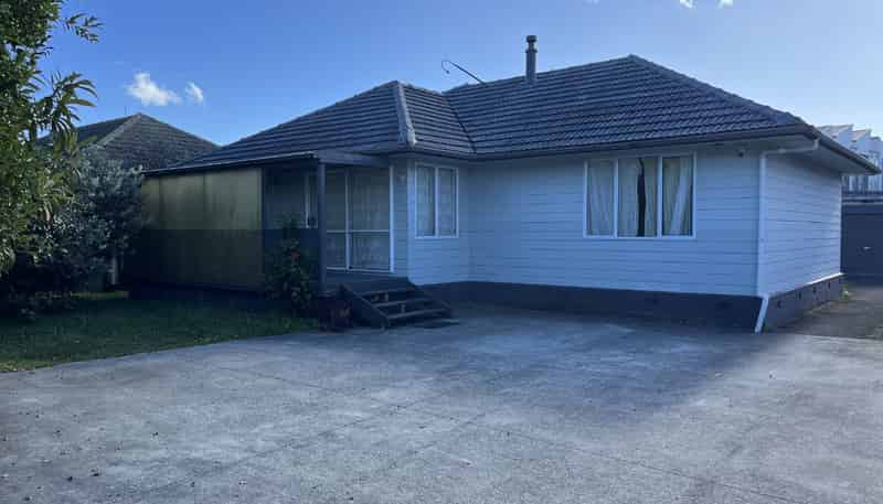 641 Te Atatu Road, Te Atatu Peninsula
