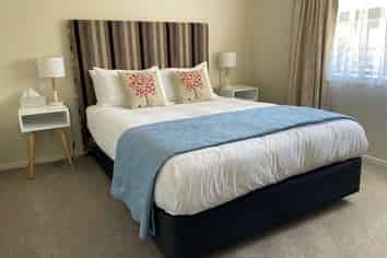 2/151 Milton Street, The Wood