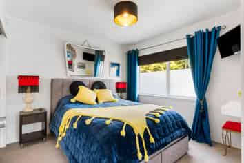 2/14 Argyle Street, Herne Bay