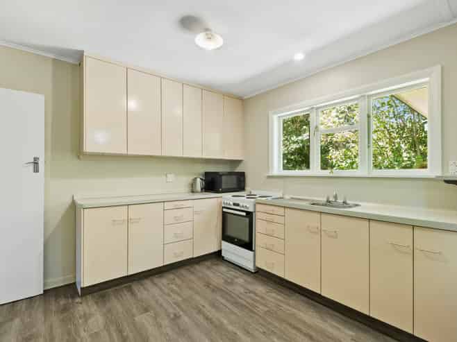 12 Tekoa Street, Waiau