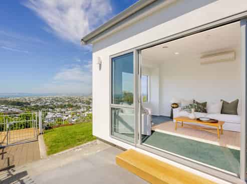 15 Kavanagh Road, Hospital Hill