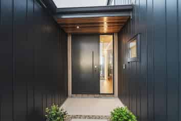 25 Meadows Drive, Clevedon