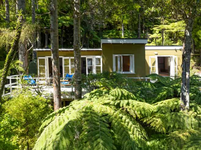 101-103 Lone Kauri Road, Karekare