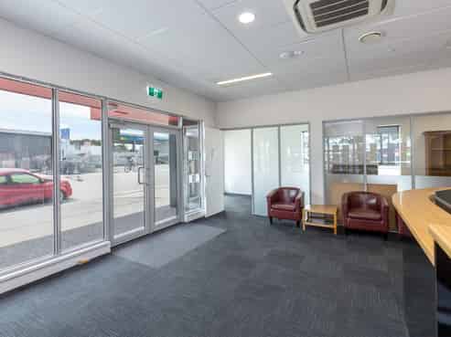 Centrally located high spec professional offices