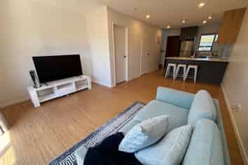 6/17 Rewarewa Road, Te Atatu Peninsula