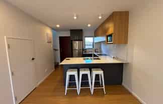 6/17 Rewarewa Road, Te Atatu Peninsula