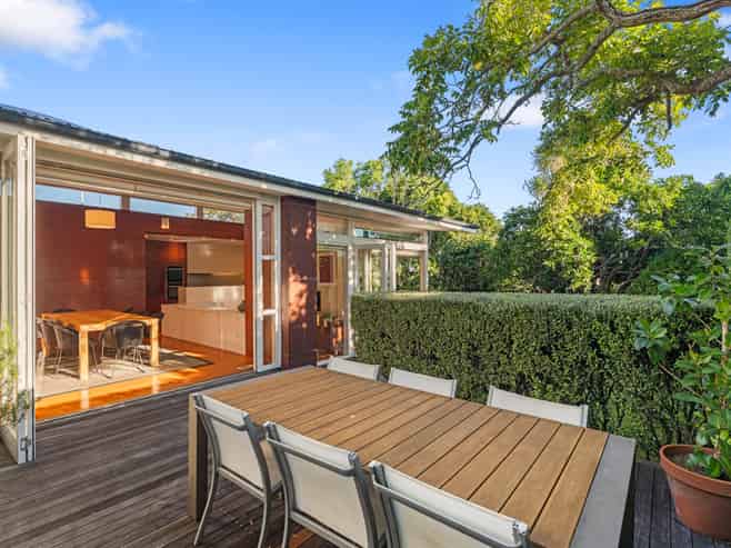 17 Lancing Road, Sandringham