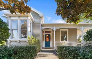 17 Lancing Road, Sandringham