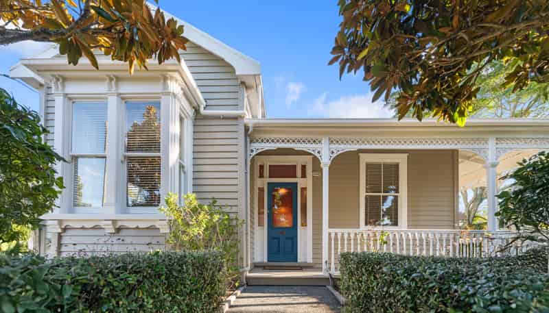 17 Lancing Road, Sandringham