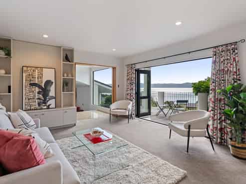 52 Walter Road, Lowry Bay, Eastbourne