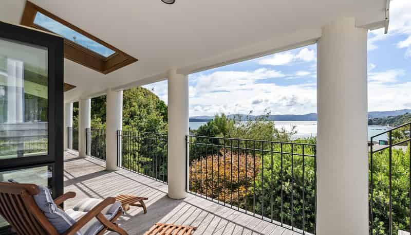 52 Walter Road, Lowry Bay, Eastbourne