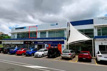 Office with Stunning Marina Outlook| 33 m2