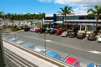 Office with Stunning Marina Outlook| 33 m2