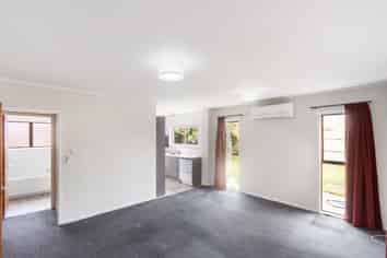 1/21 McLeod Road, Weymouth