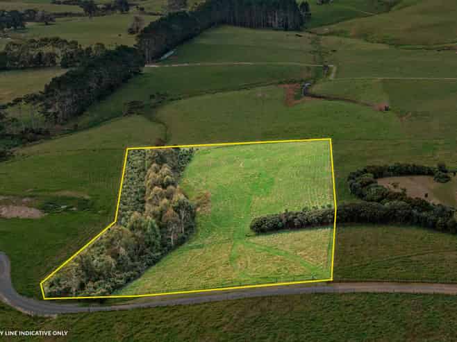 64 Haszard Road, Taupaki