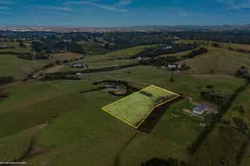 64 Haszard Road, Taupaki