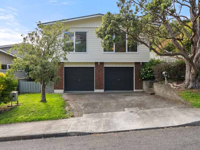 7 Chisbury Street, Churton Park