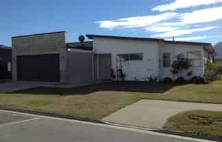 44 Sherwin Avenue, Wanaka