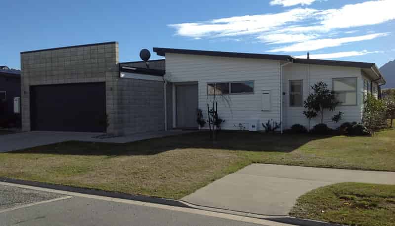 44 Sherwin Avenue, Wanaka