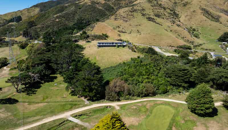 326 South Makara Road, Makara