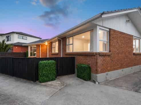 102 Cascades Road, Pakuranga Heights